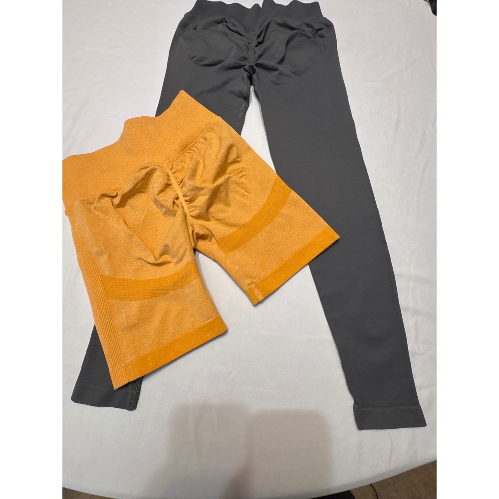 Seamless Scrunch Butt Leggings and Biker Shorts Set Orange Gray Medium